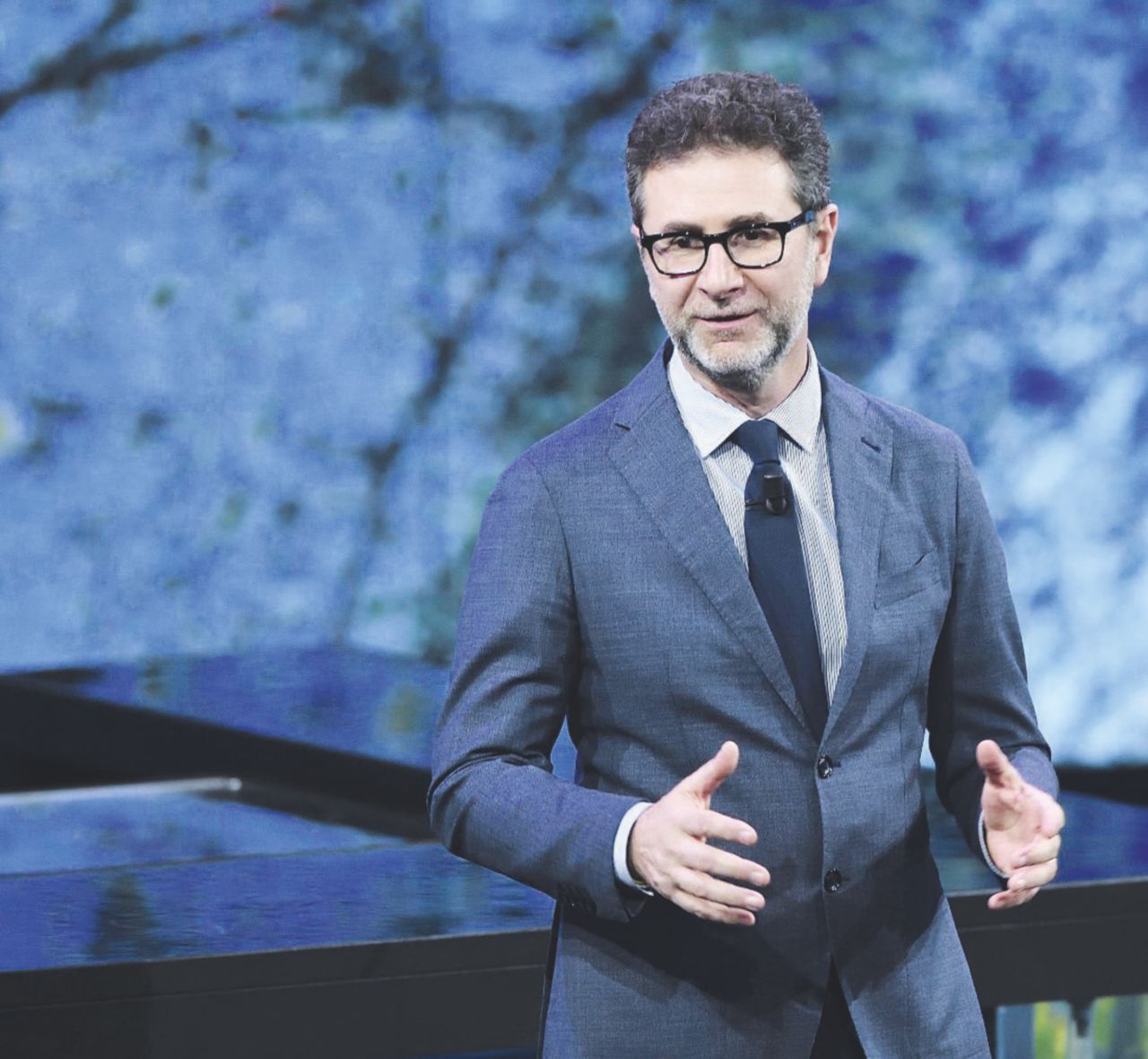 Neanche la Rai ci crede più: tagliati gli spot a Fabio Fazio