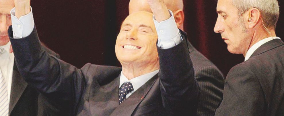 Il ritorno - Silvio Berlusconi torna in scena davanti ai suoi fan - Ansa Berlusconi ignora la mafia e difende gli impresentabili