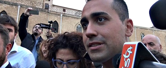 Copertina di Rosatellum, Di Maio (M5s): “Legge promulgata? Per noi resta incostituzionale, ora partita si sposta alla Consulta”