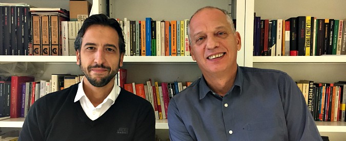 Copertina di Elezioni Sicilia, confronto Di Maio-Renzi: il commento di Peter Gomez. Rivedi la diretta