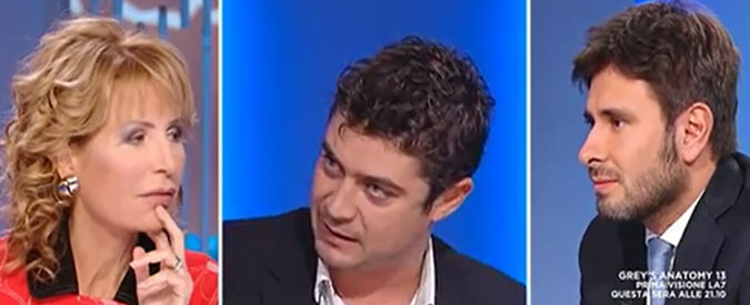 Copertina di M5s, Scamarcio vs Gruber: “Roma? Non vedo differenze con prima. Ma avete visto i topi a New York?”