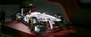 Copertina di Alfa Romeo Sauber, ecco la monoposto che correrà in F1 nel 2018. Marchionne: “Addio Ferrari? E’ una minaccia reale”