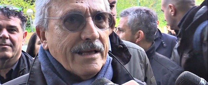 Copertina di D’Alema: “Noi divisivi? Sciocco piagnisteo, Pd già separato dal suo popolo”. Bersani: “Sottovalutata destra regressiva”