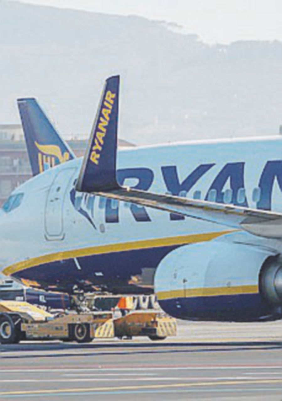 Antitrust contro RyanAir: “Non informa i passeggeri” Antitrust contro RyanAir: “Non informa i passeggeri”
