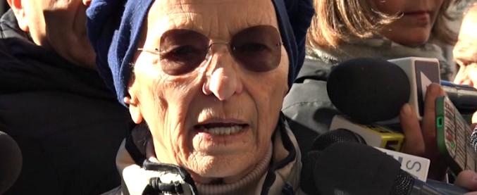 Copertina di Elezioni, sit-in +Europa per cambiare norme su raccolta firme. Bonino: “50mila in 63 collegi? Impossibile”