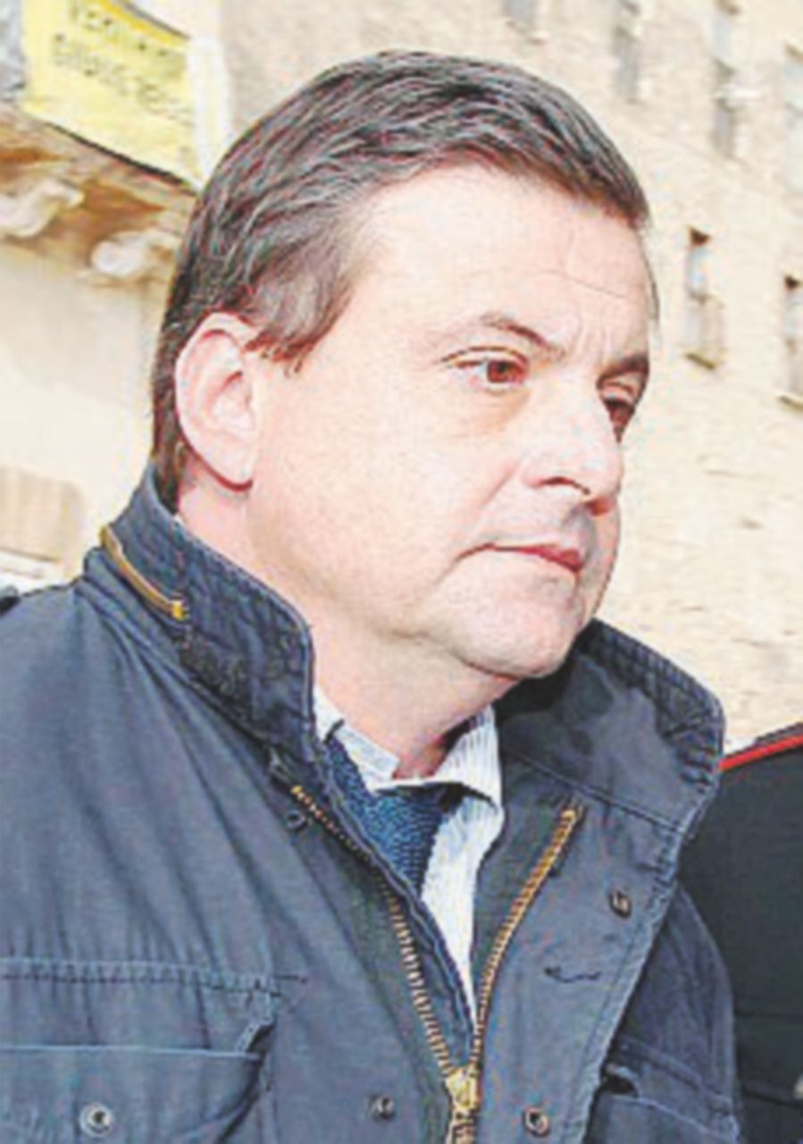 Ilva, Calenda si sveglia e convoca il sindaco di Taranto Melucci Ilva, Calenda si sveglia e convoca il sindaco di Taranto Melucci
