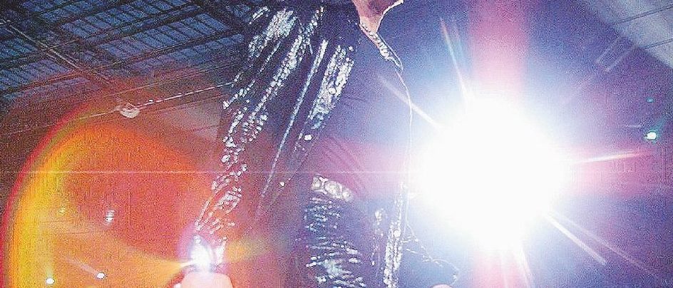 Addio Johnny, canaglia del rock&roll francese Addio Johnny, canaglia del rock&roll francese