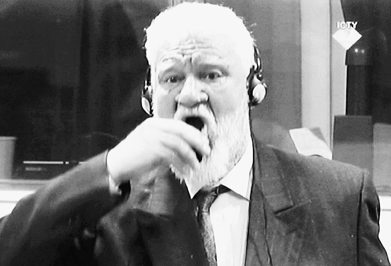 Copertina di Il processo ai vinti è per i senzalegge