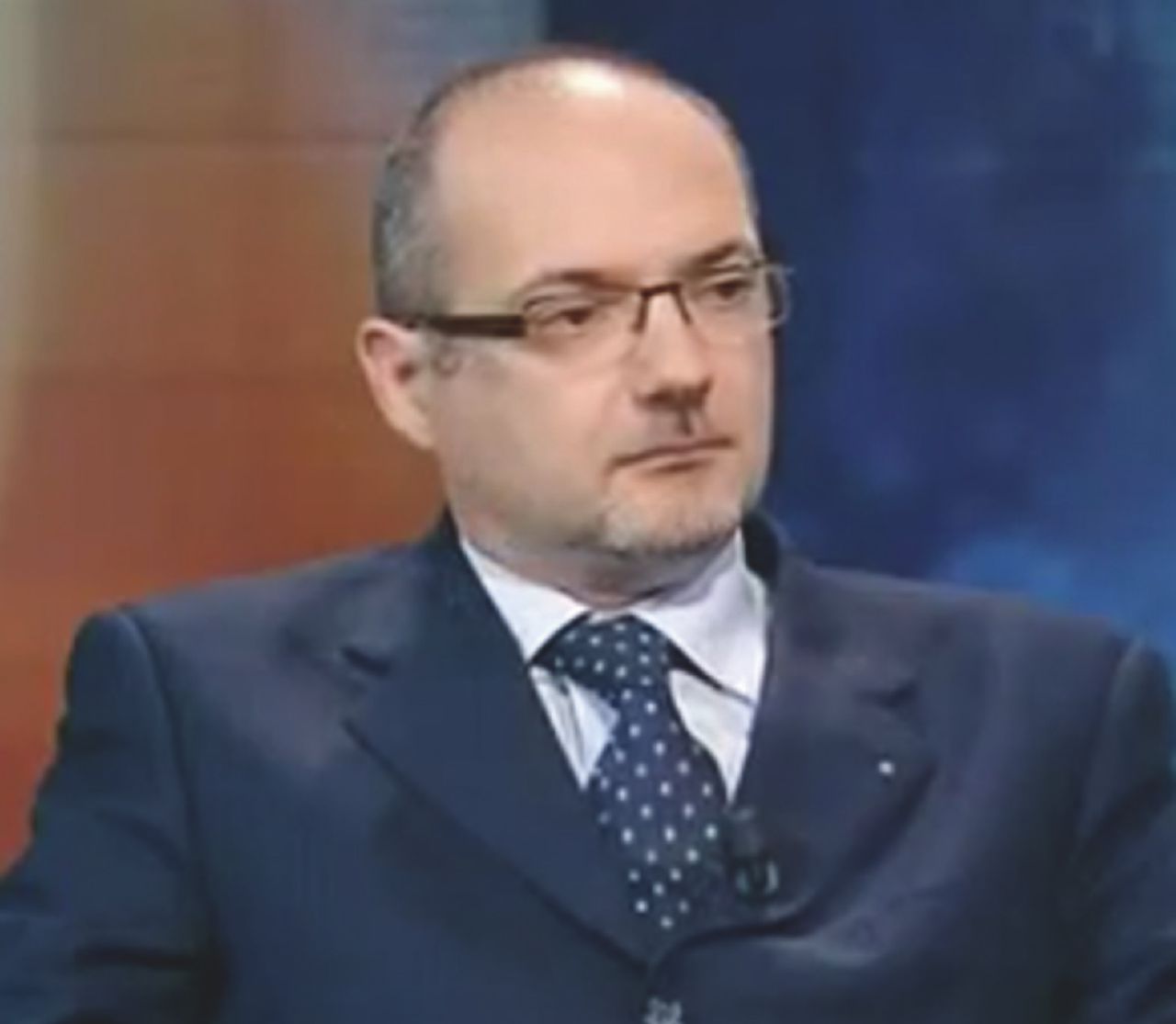 Il perito Giuseppe Dezzani Lo strano caso del perito del processo Gambirasio e dei titoli universitari fantasma