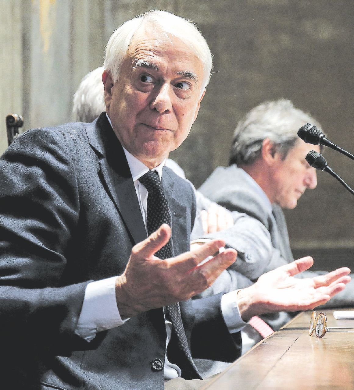 Pisapia Implode il partito di Pisapia: “Impossibile allearsi col Pd”