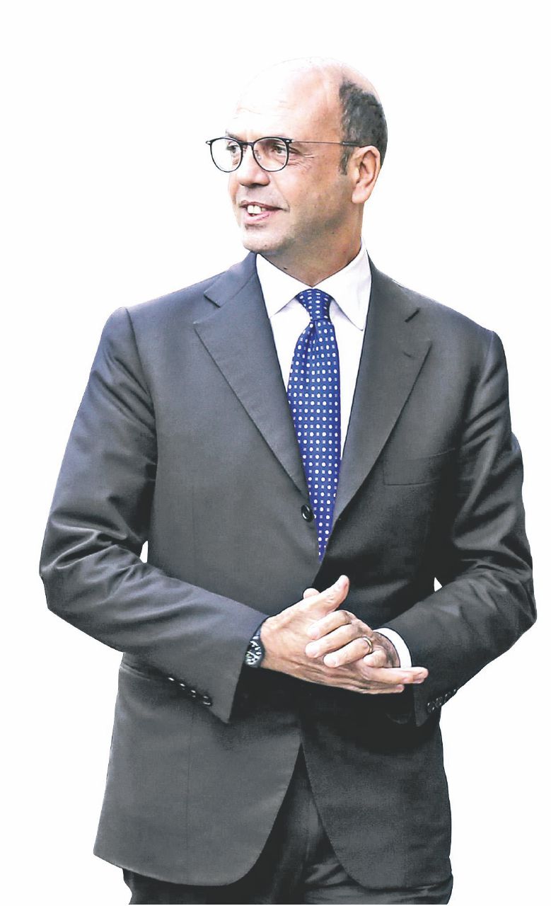 No voti, no seggio: Angelino divorzia dalle care poltrone No voti, no seggio: Angelino divorzia dalle care poltrone