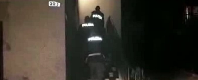 Copertina di Como, dopo il blitz skinhead perquisiti 13 militanti. Questura notifica 10 fogli di via