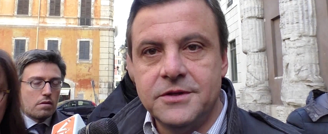 Copertina di Ilva, il sarcasmo di Calenda su Emiliano: “Devo chiedergli permesso di incontrare il sindaco di Taranto? Se lo tranquillizza…”
