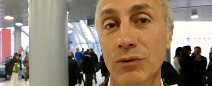 Copertina di Marco Travaglio, l’anteprima di ‘Balle Spaziali’ a Roma. “Fake news online? Innocue rispetto a tv e giornali”