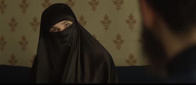 ‘Due sotto il burqa’, la cultura a volte vince sul fanatismo religioso