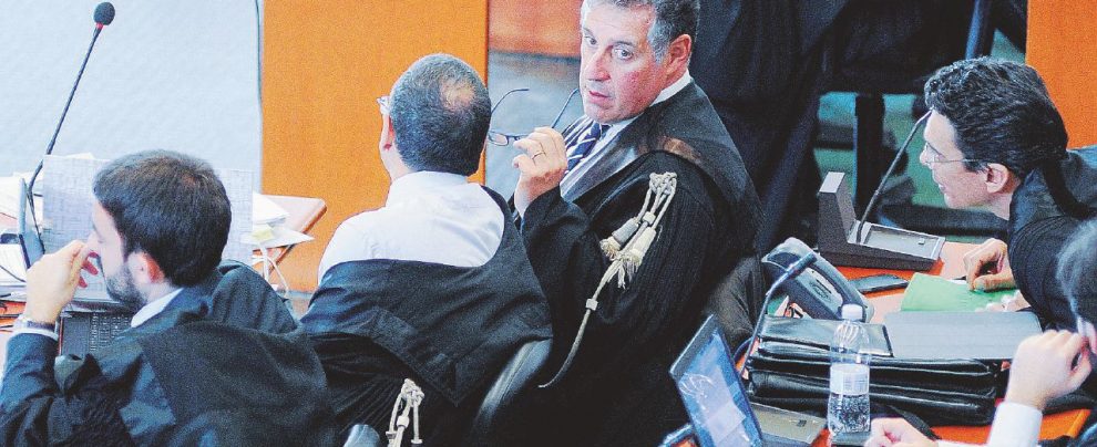 L’accusa - Sopra, il pm Nino Di Matteo in udienza nel carcere Ucciardone a Palermo - LaPresse Trattativa, atto finale in aula. Alla sbarra c’è ancora Dell’Utri