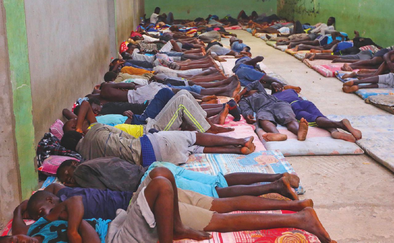 Copertina di Amnesty: Europa complice del lato oscuro della Libia