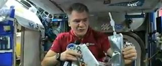 Copertina di Mangiare e bere nello spazio? Ecco come si fa. Su La7 l’intervista all’astronauta Paolo Nespoli