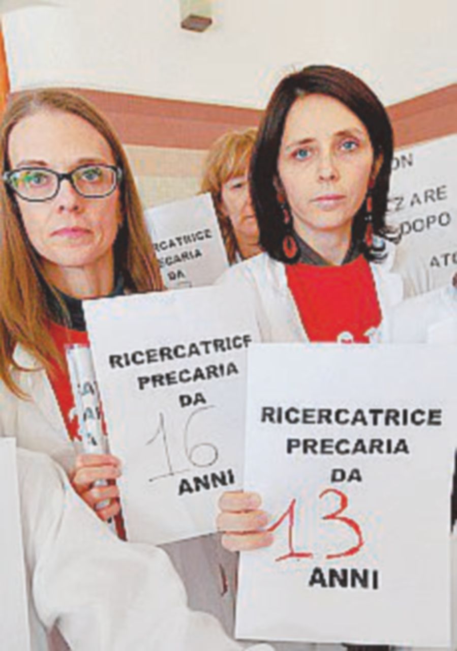 Solo pochi spiccioli per i contratti, in piazza i precari Cnr Solo pochi spiccioli per i contratti, in piazza i precari Cnr