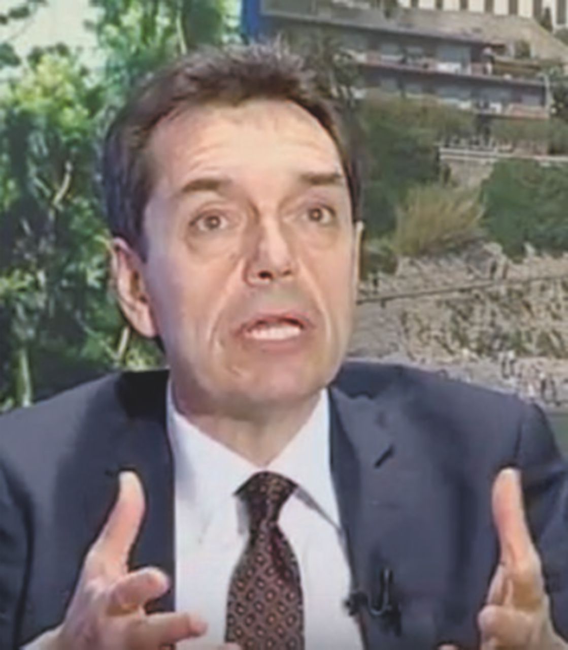 Deputato - Franco Vazio (Pd) Una raffica di domande a Vegas dal commissario che viene dal credito