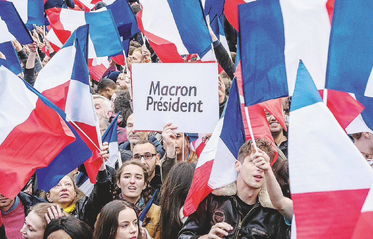 Altro che En Marche! I deputati sull’orlo di una crisi di nervi Altro che En Marche! I deputati sull’orlo di una crisi di nervi