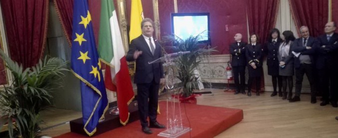Sicilia, la restaurazione di Miccichè: “Stop al tetto da 240mila euro per i dirigenti”. E all’Ars tornano gli stipendi d’oro