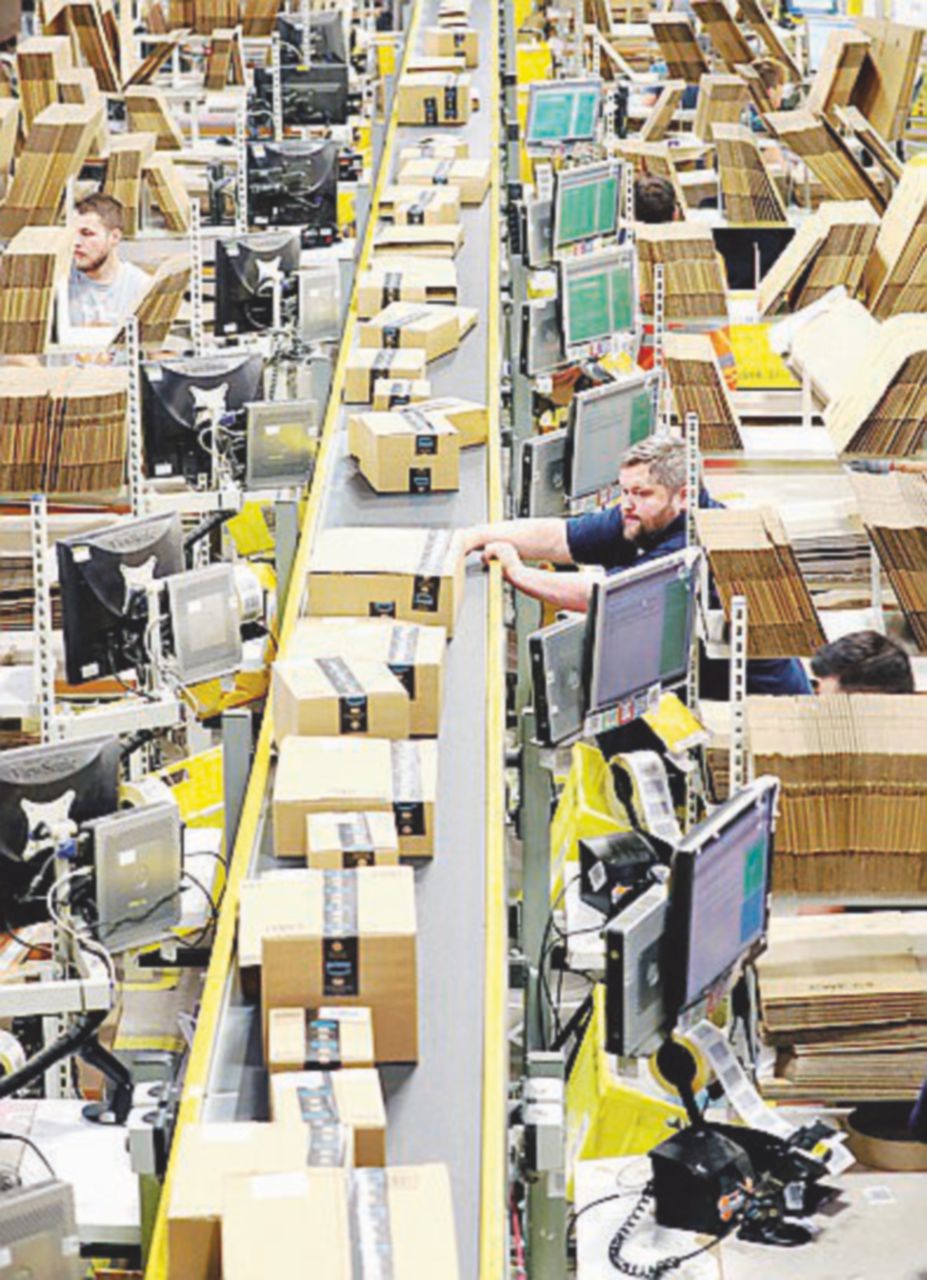 - I magazzini Amazon - Ansa Arriva pacco di Natale: Amazon diserta l’incontro con i sindacati