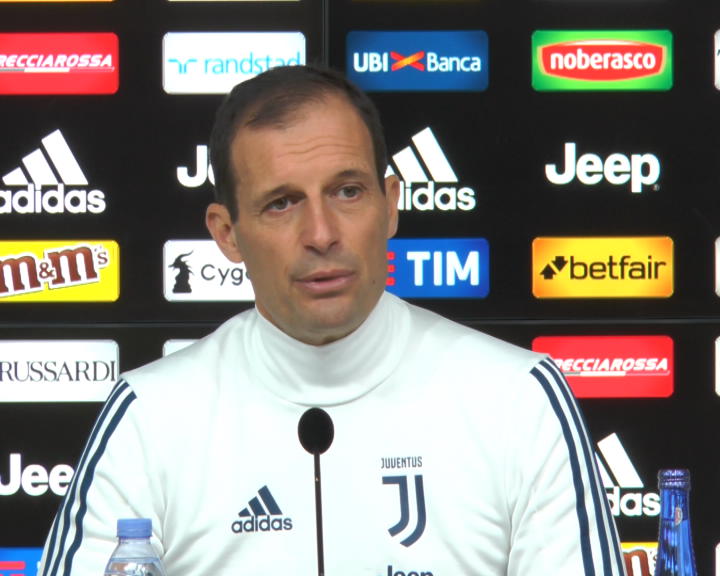 Copertina di Juventus-Roma, Allegri: “Roma da scudetto, e su Di Francesco si prodiga in complimenti…”