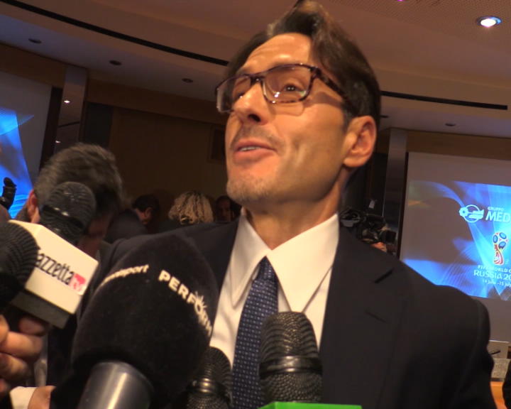 Copertina di “Povero Milan”, la compassione di Pier Silvio Berlusconi per i rossoneri: “Un ritorno di mio padre? Non penso”