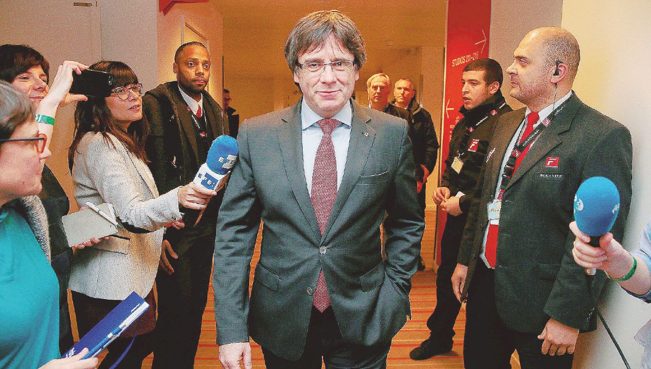 Indipendenti e vincenti referendum contro Madrid Indipendenti e vincenti referendum contro Madrid