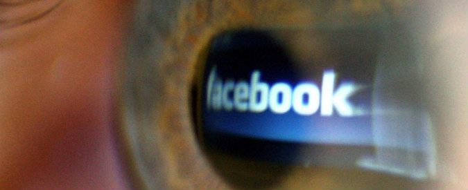 Elezioni, Facebook introduce il fact-checking anti bufale. C’è anche un decalogo per riconoscere le fake news