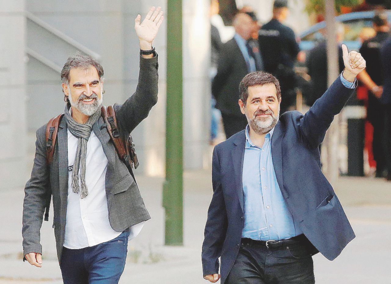 Ispiratori separatisti - I due “Jordis” in cella dal 16 ottobre Siamo una squadra incarceratissimi: i ribelli vincono l’Aula