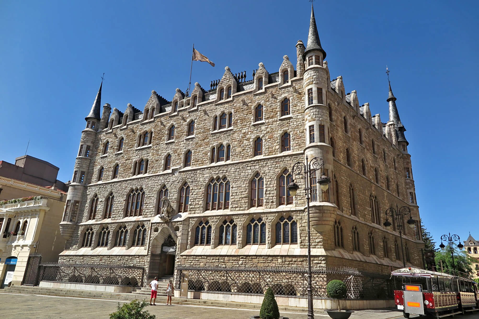 León