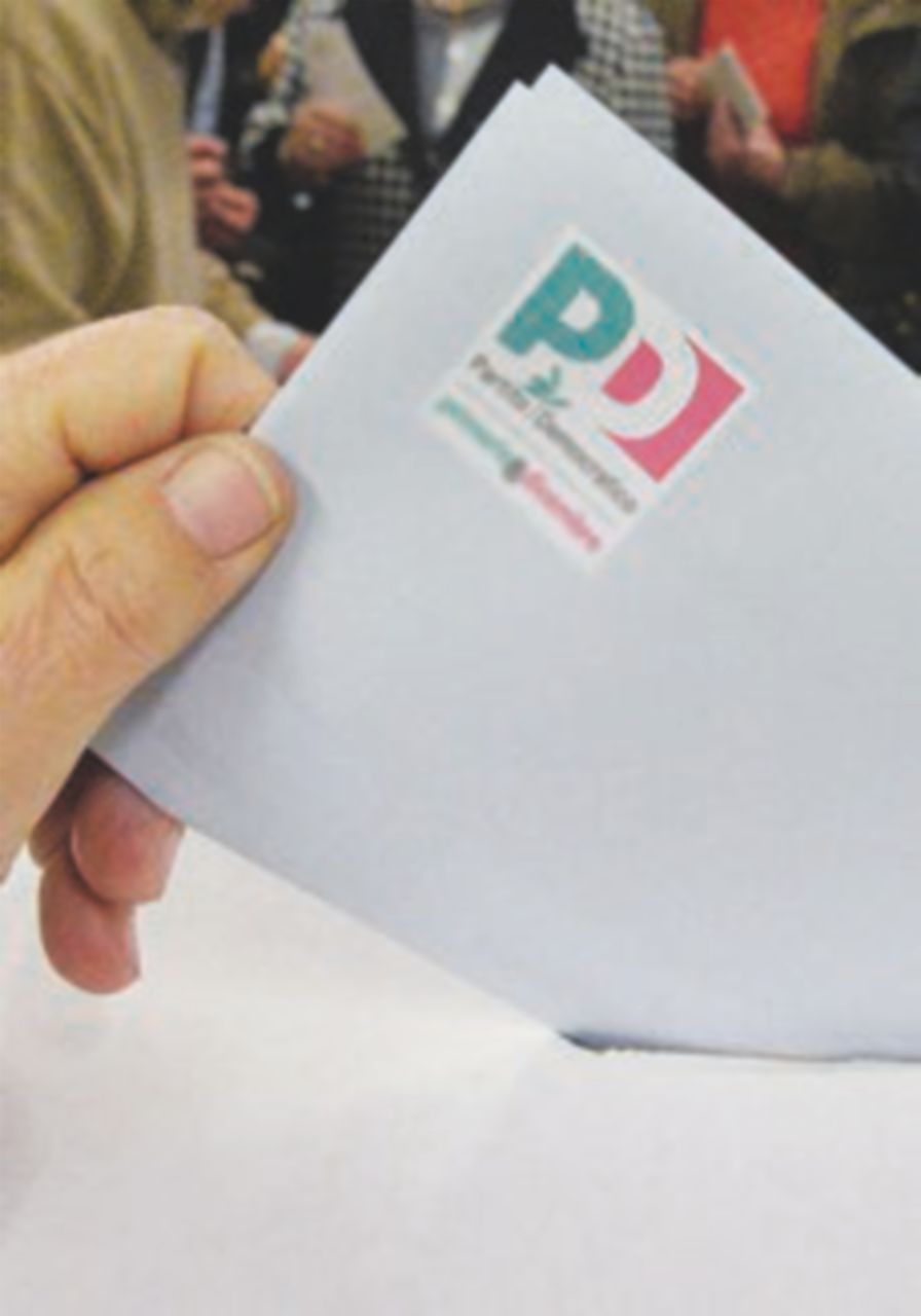 I dirigenti europei mollano Renzi: “Persa credibilità” I dirigenti europei mollano Renzi: “Persa credibilità”