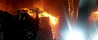 Copertina di India, incendio in un ristorante a Mumbai: almeno 15 morti. Tutte donne che festeggiavano un compleanno