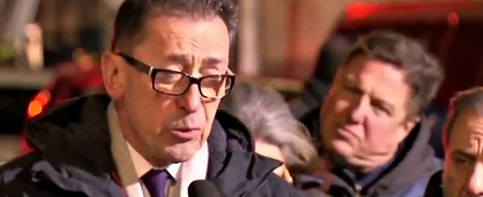 Copertina di Rogo New York, capo dei vigili del fuoco: “Tragedia senza precedenti, presto per parlare di cause”