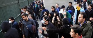 Copertina di Iran, “Guardia rivoluzionaria spara sui manifestanti che protestano contro carovita e corruzione. Almeno sei morti”
