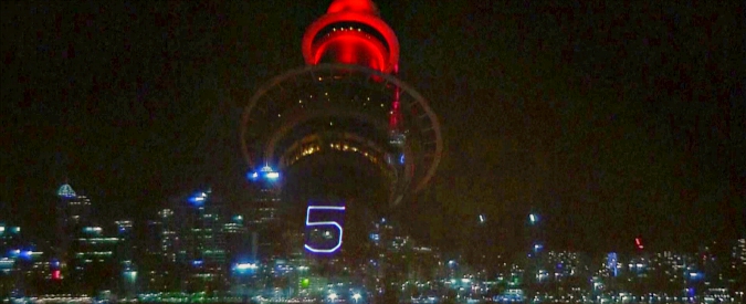 Copertina di E’ già 2018… in Nuova Zelanda. Il conto alla rovescia dalla Sky Tower di Auckland