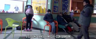 Copertina di Si gela, italiani e migranti assieme occupano hotel nel centro di Cosenza. “Il Comune? Quest’anno nemmeno i container”