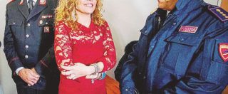 Uccisero il marito, lei vive nella casa del clan