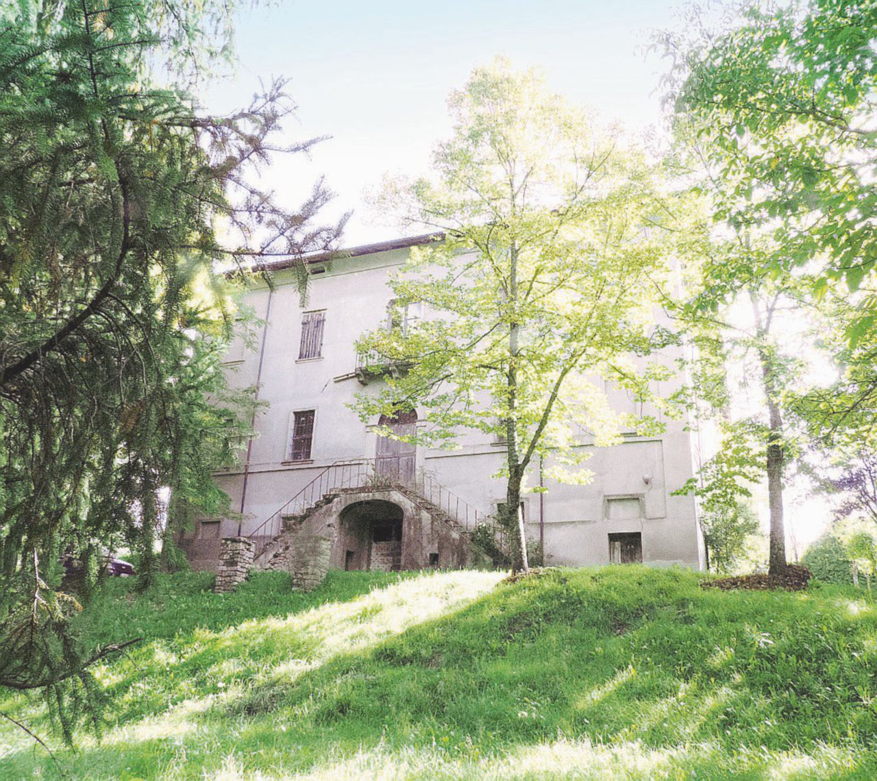Copertina di Il Palazzo in cui si fece la Storia sacrificato al gasdotto Snam