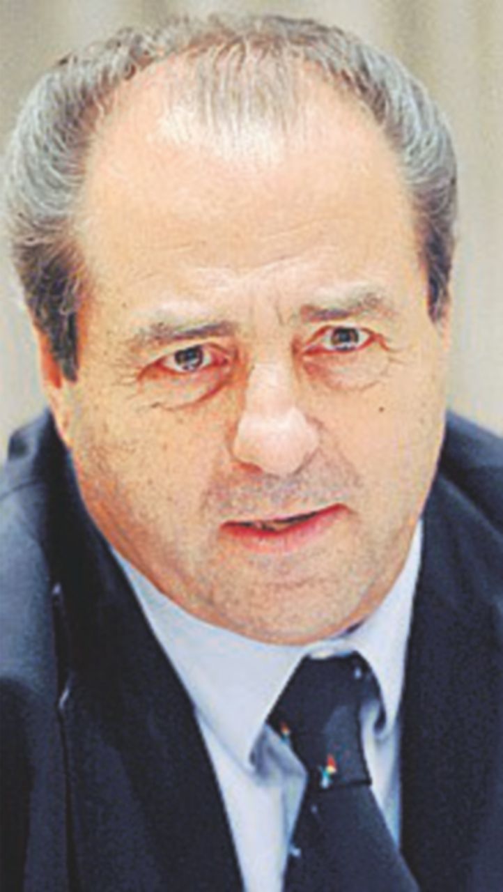 Politico, ex pm - Ha fatto parte del pool di Mani Pulite; è il fondatore di Italia dei Valori - Ansa La penale per i voltagabbana non va, il tribunale me la cassò