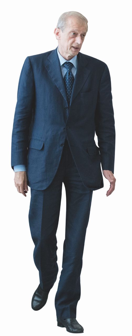 Copertina di L’inchiesta non blocca il gran ritorno di Fassino