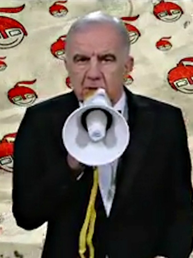 Copertina di Di Maio nella buca di Roma e Renzi sul trenino Disneyland: le feste dei politici raccontate da Gene Gnocchi