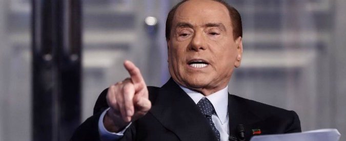 Silvio Berlusconi, il Rieccolo, porta in politica un nuovo genere letterario: l’ucronìa