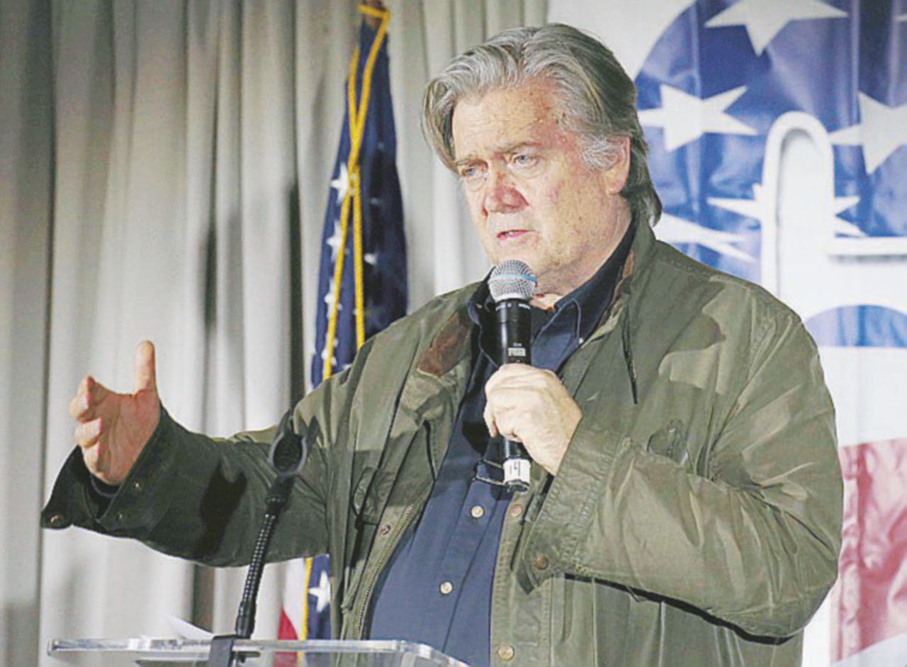 Vendetta di Trump, Breitbart licenzia Bannon
