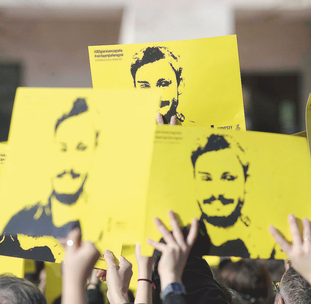 Copertina di L’altra verità della tutor per smentire Regeni