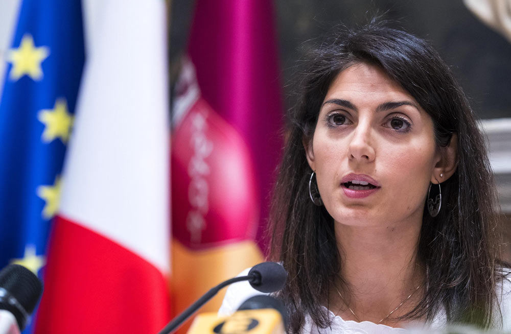 “Il Pd è disperato, parla solo di Spelacchio”