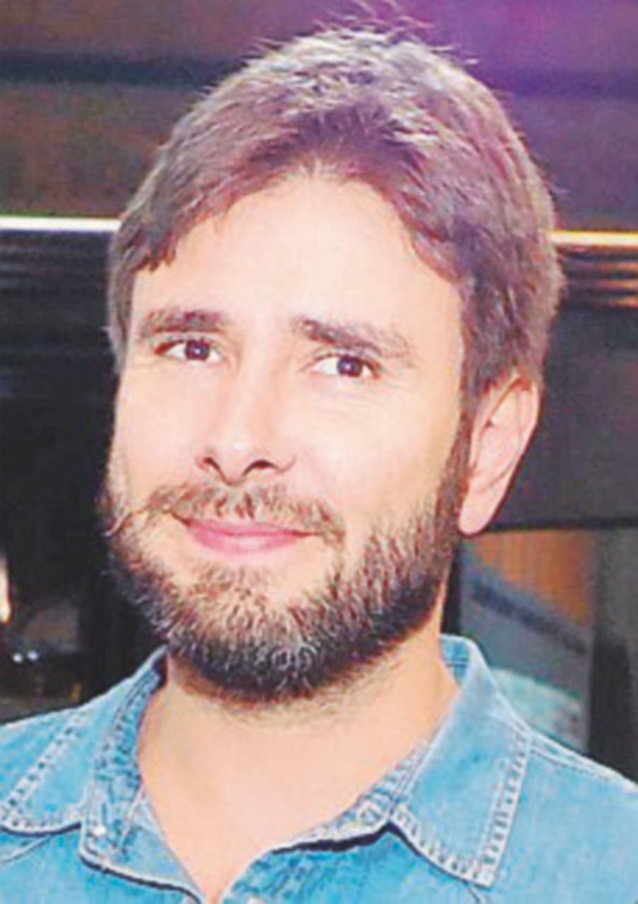 Di Battista contro Zingaretti: “Qui la sua deposizione su Buzzi”