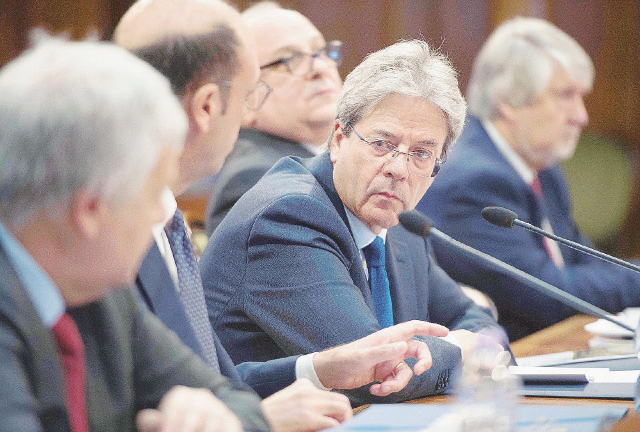 Gentiloni delude B. e occupa il Cnel (che voleva abolire)